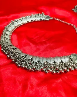THOMAS NECKLACE