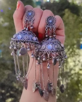 TONI EARRING