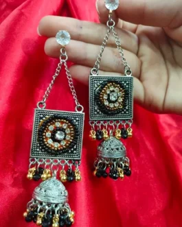 YASHNI EARRING